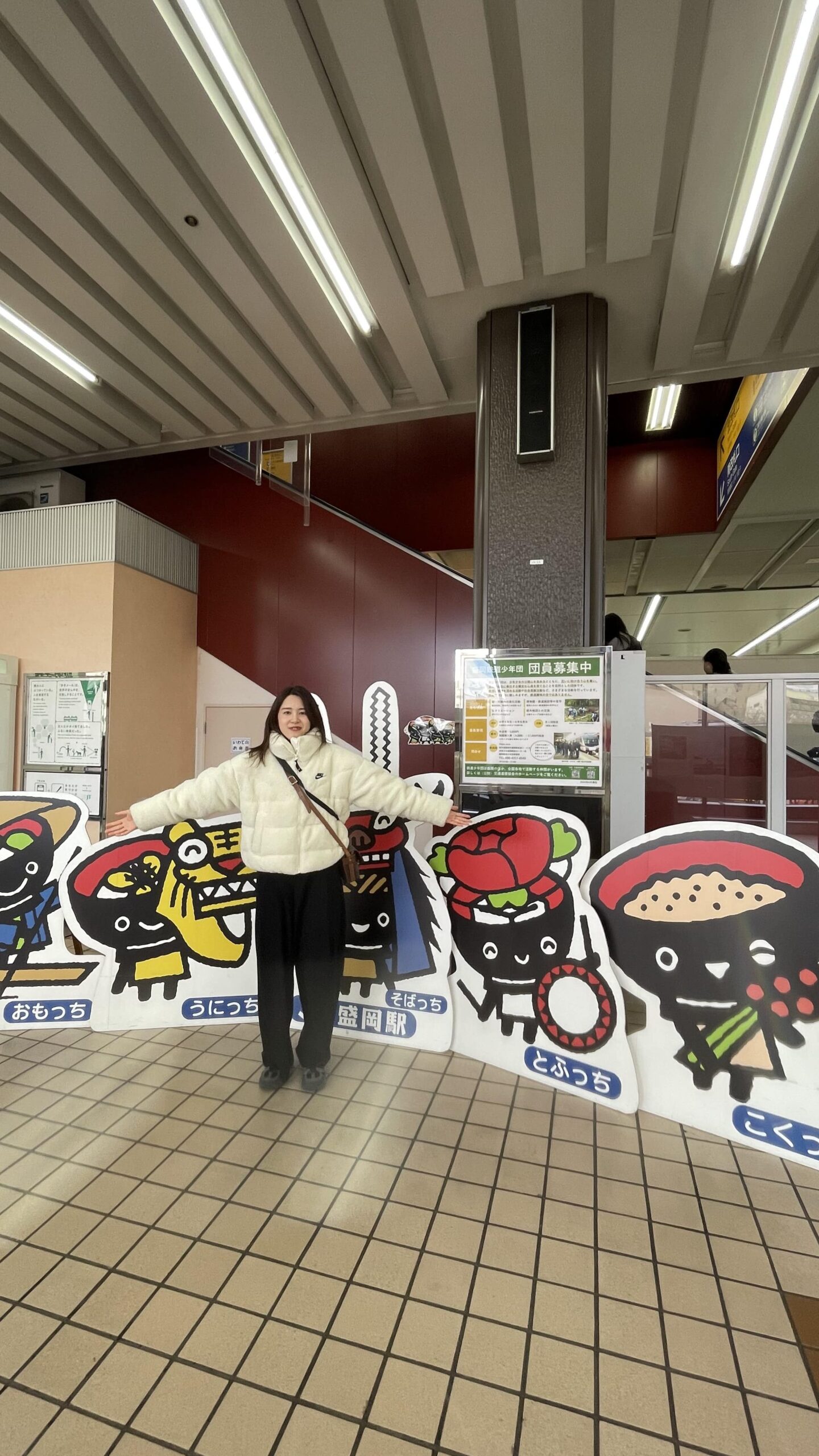 わんこきょうだいに囲まれている写真。そばっち隠してごめんね。