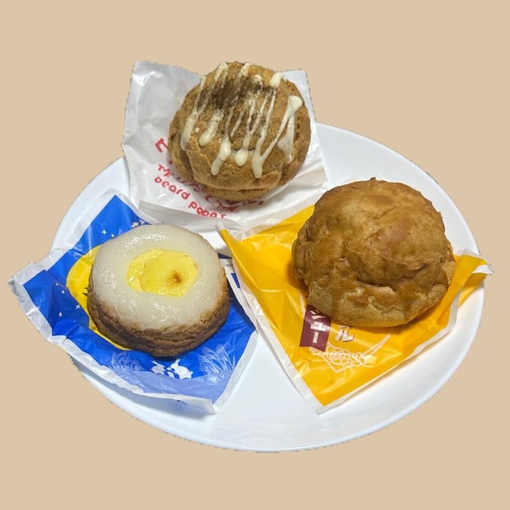 月見シュー，森永ミルクキャラメルシュー，ほうじ茶シューの3つ