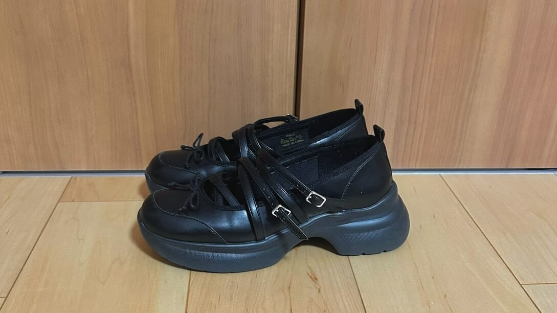 横から見た靴