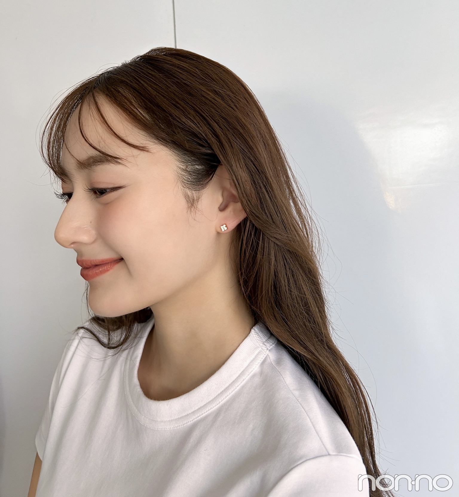 ピアスをつけた加藤栞