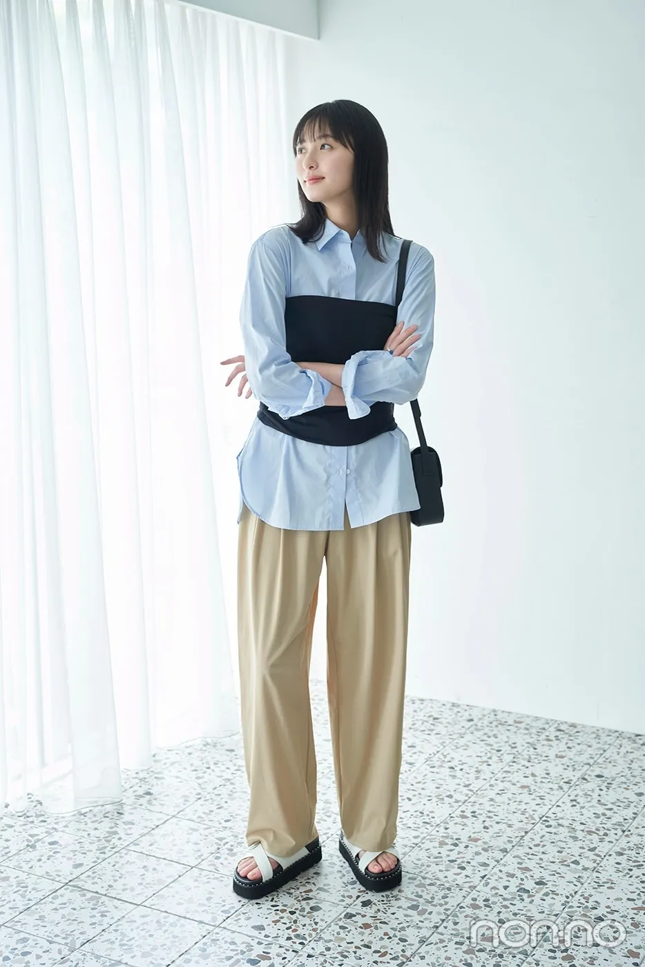 遠藤さくらが着こなす大学生の一週間コーデ 水曜日のワイドパンツコーデ