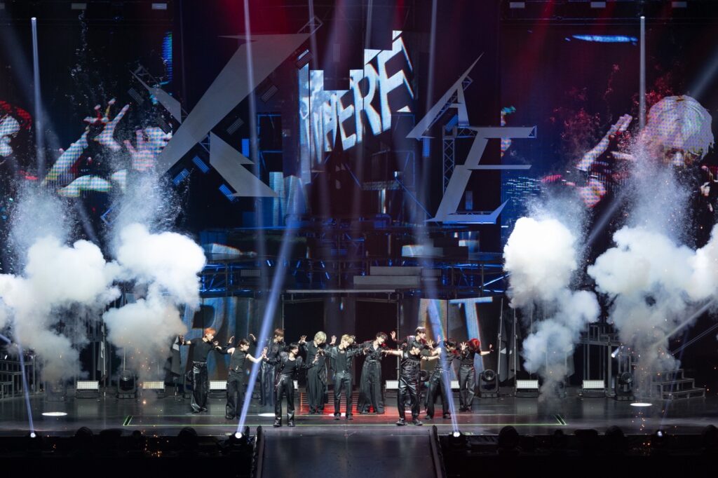 WMDAのサビをパフォーマンスするINI