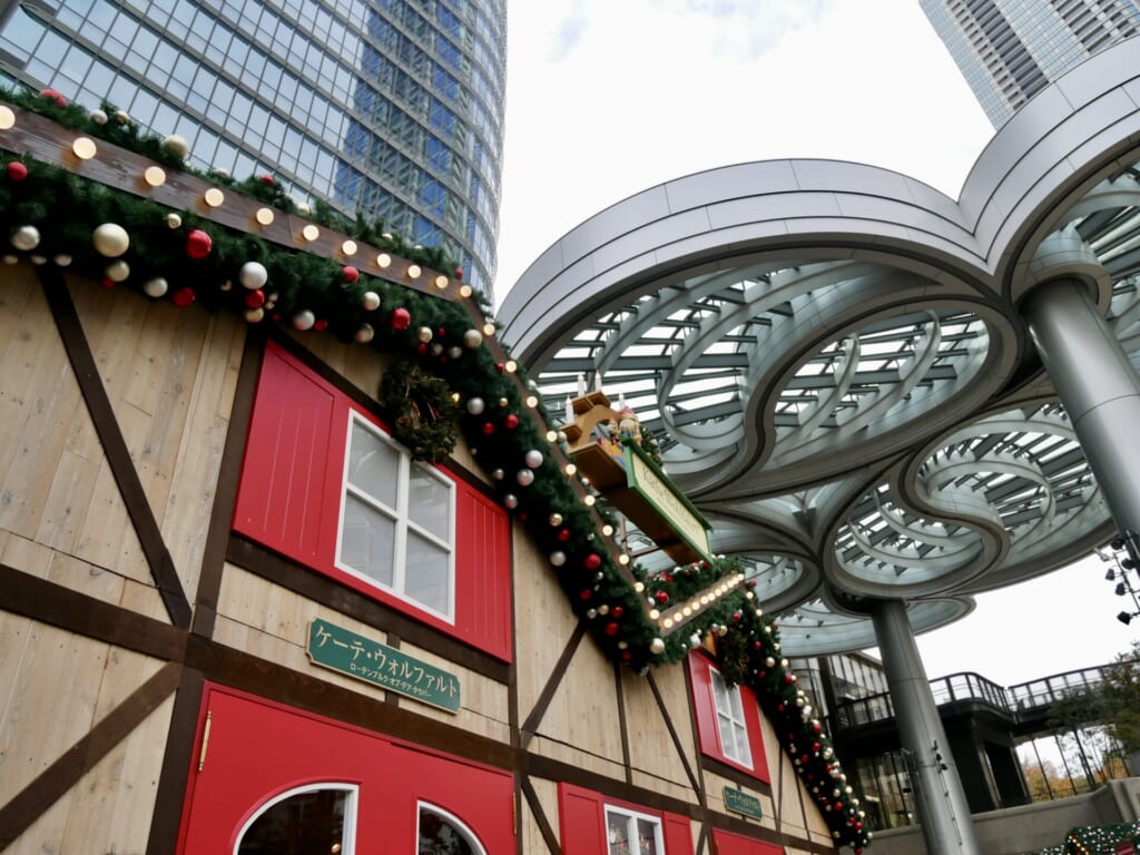 麻布台ヒルズクリスマスマーケットの様子