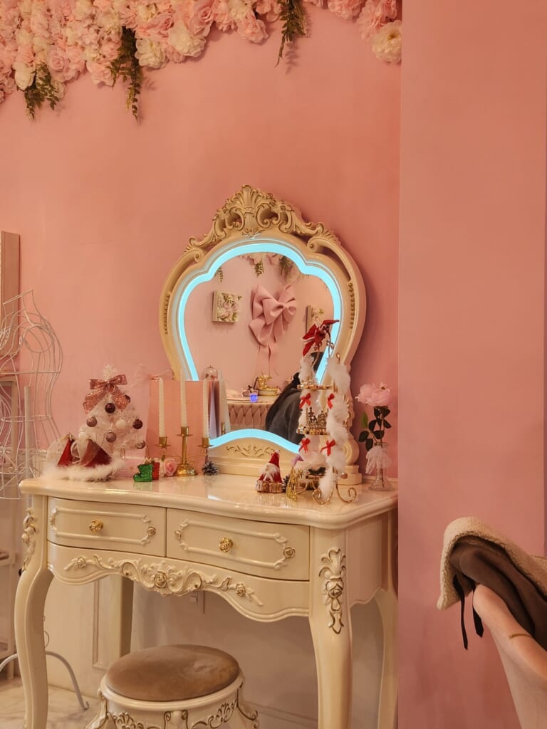 mimialamode 店内 ドレッサー