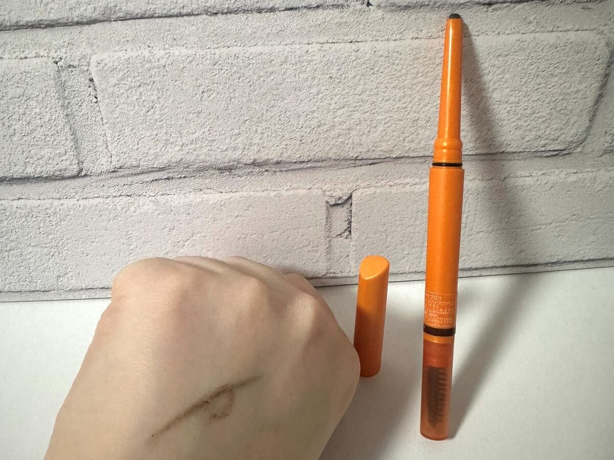 デジャヴュのペンシル色味