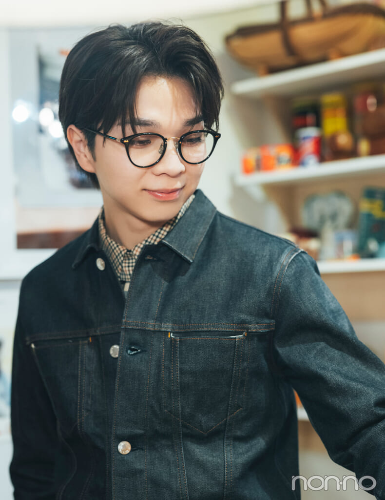 塩﨑太智さんとカラフルなインテリアショップへ_5