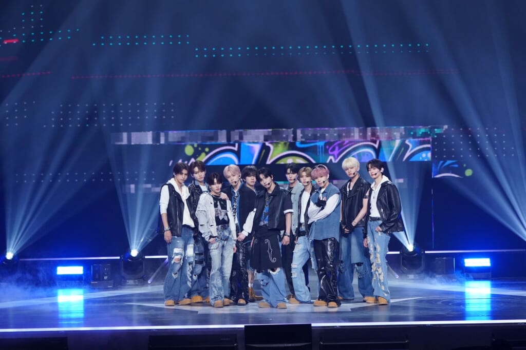 「Go Go」を披露するPRODUCE101JAPAN新世界練習生
