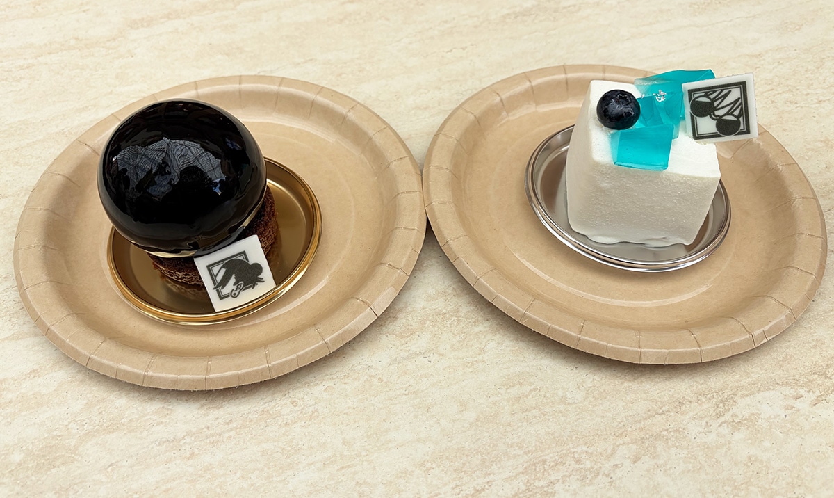 USJ夏油 傑のムース ～チョコレート＆オレンジ～、五条 悟のムース ～ヨーグルト＆ブルーベリー～