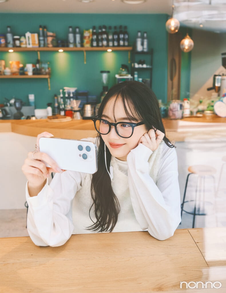 加藤栞　ファミマカード　映画や音楽などのサブスク利用時も1％割引！　