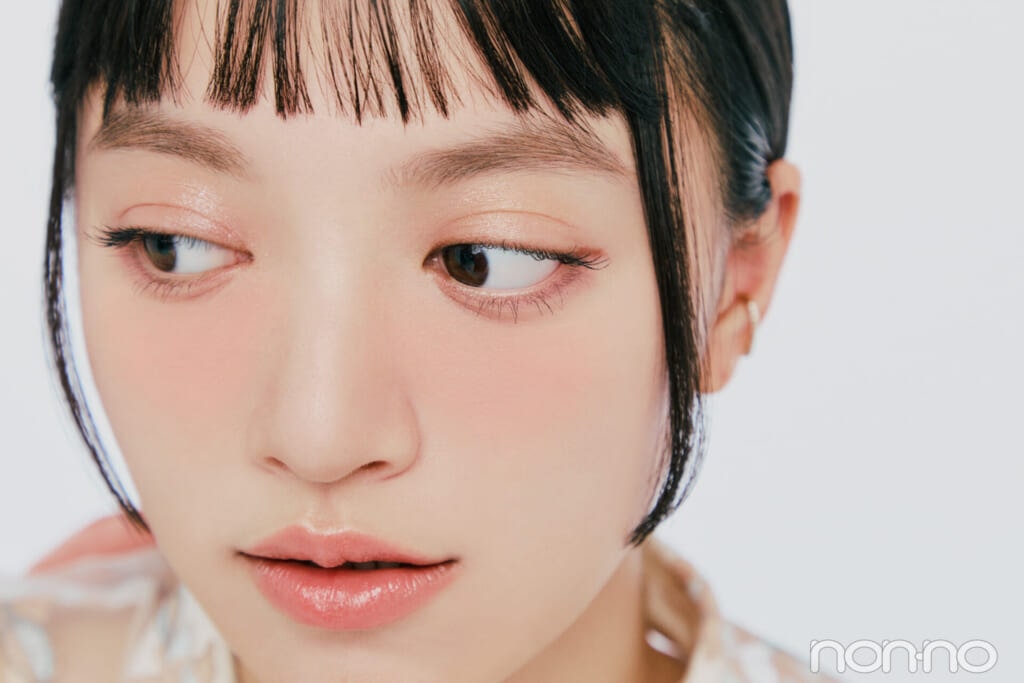 イエベ春向けメイクのチーク