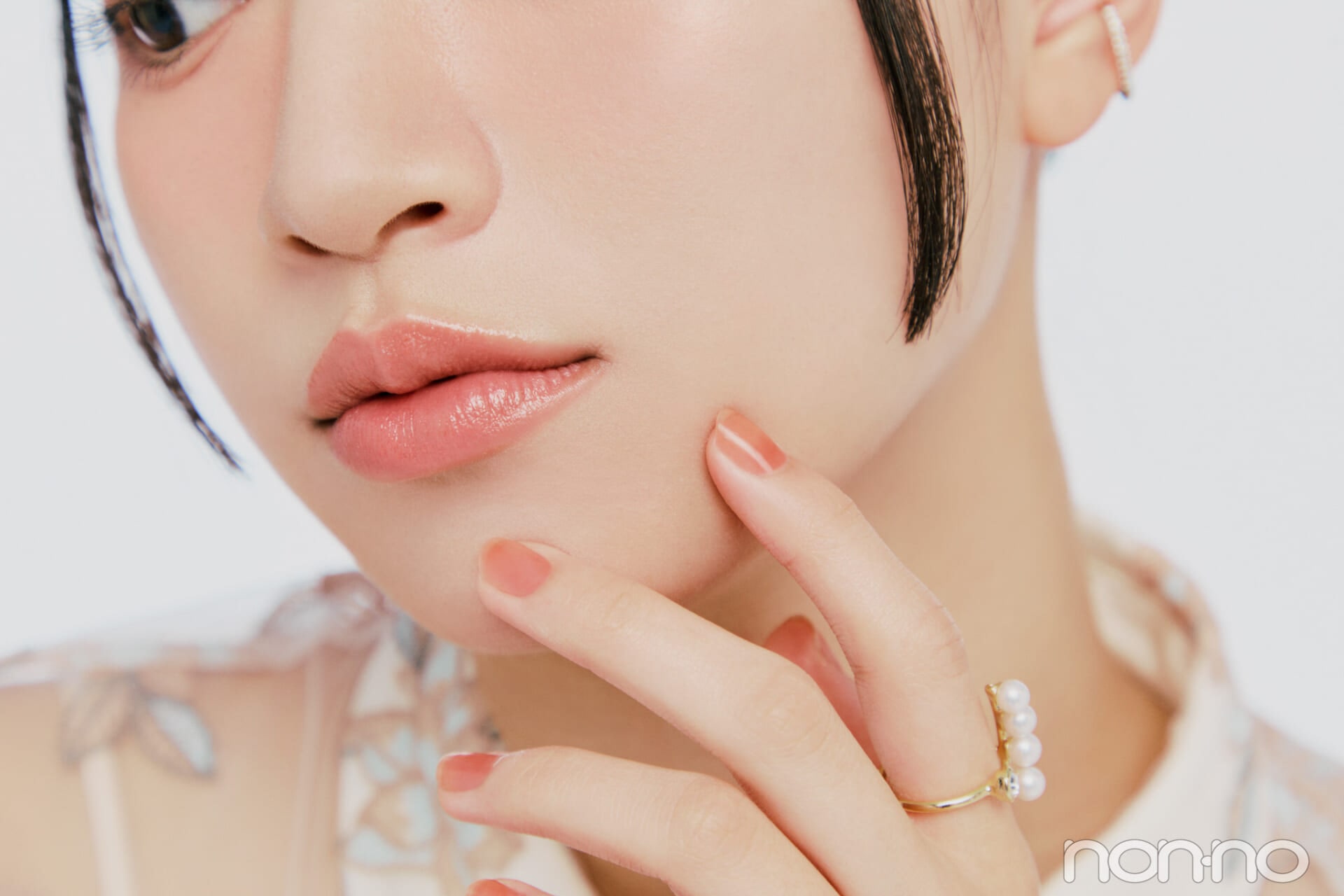 イエベ春向けメイクのリップ