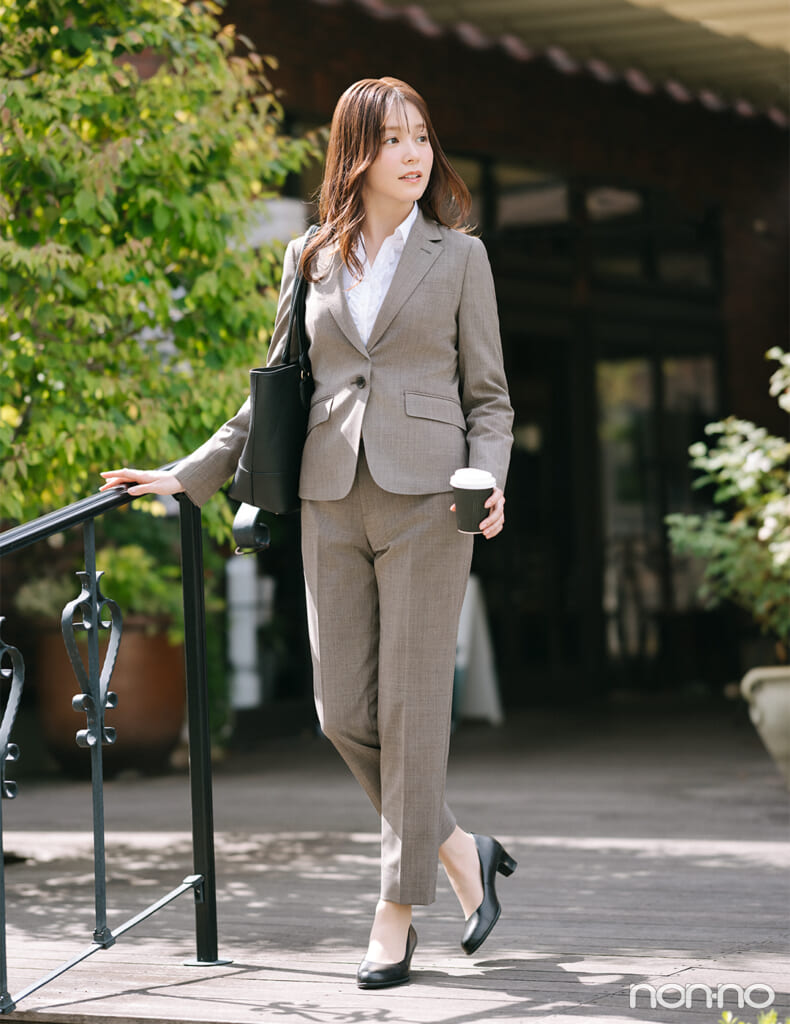 久間田琳加 洋服の青山 親近感と個性を両立するベージュに注目