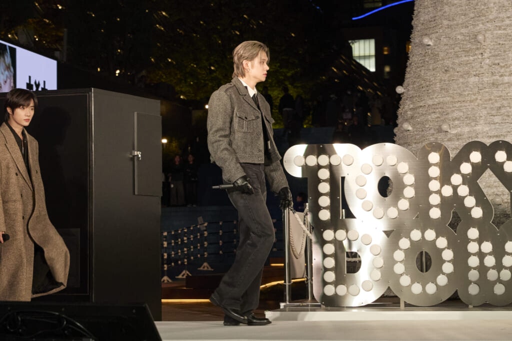 東京ドームイルミネーション点灯式に登場したYEONJUN（ヨンジュン）