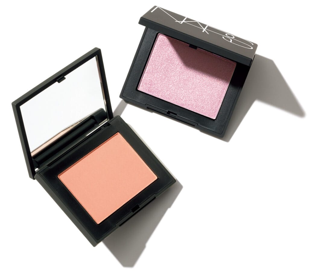 NARS ブラッシュ N（右）960・（左）927