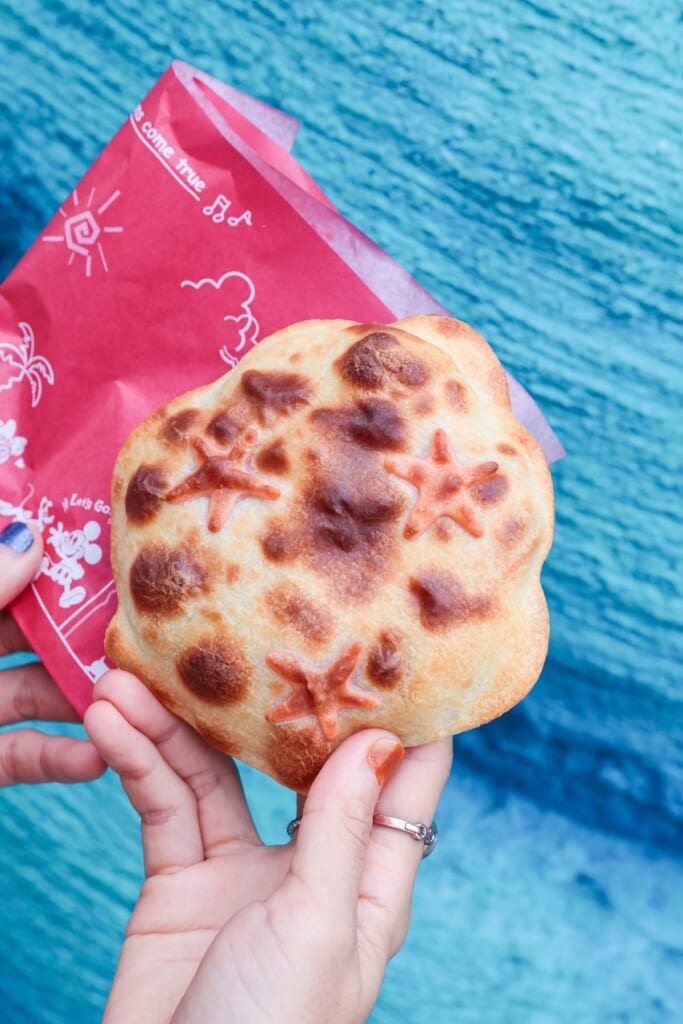 シーフードカルツォーネ