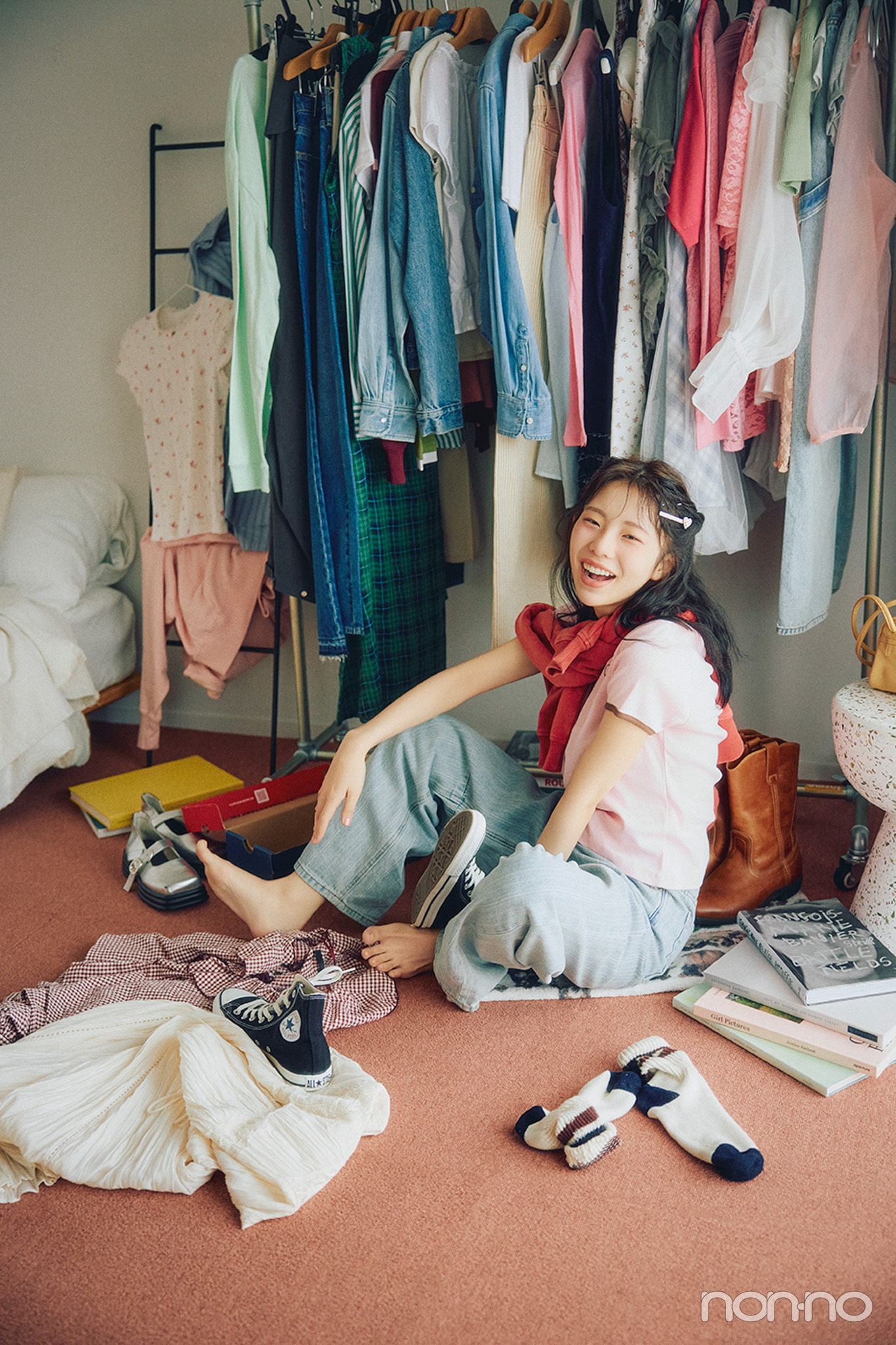 菊地姫奈のひなでぃぐ。第10回の部屋で笑うショット