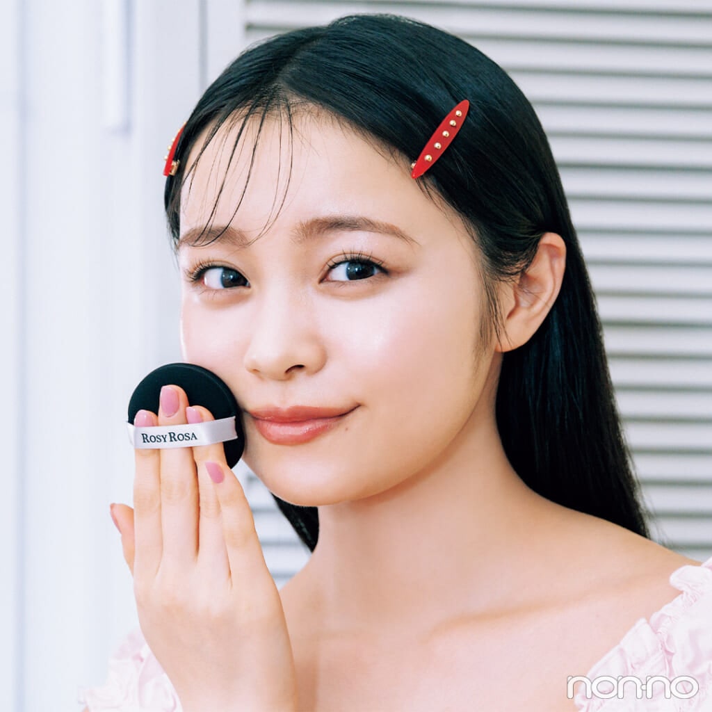 朝のベースメイクに！ ROSY ROSA（ロージーローザ）マルチファンデパフ 林芽亜里
