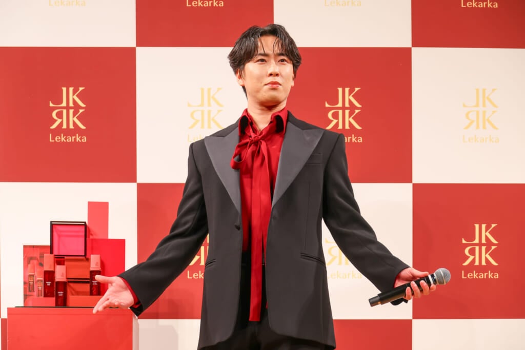 「レカルカ」アンバサダー就任発表会に登場したSnow Manの宮舘涼太さん