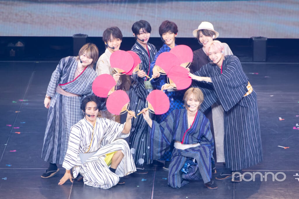 浴衣姿のB&ZAI