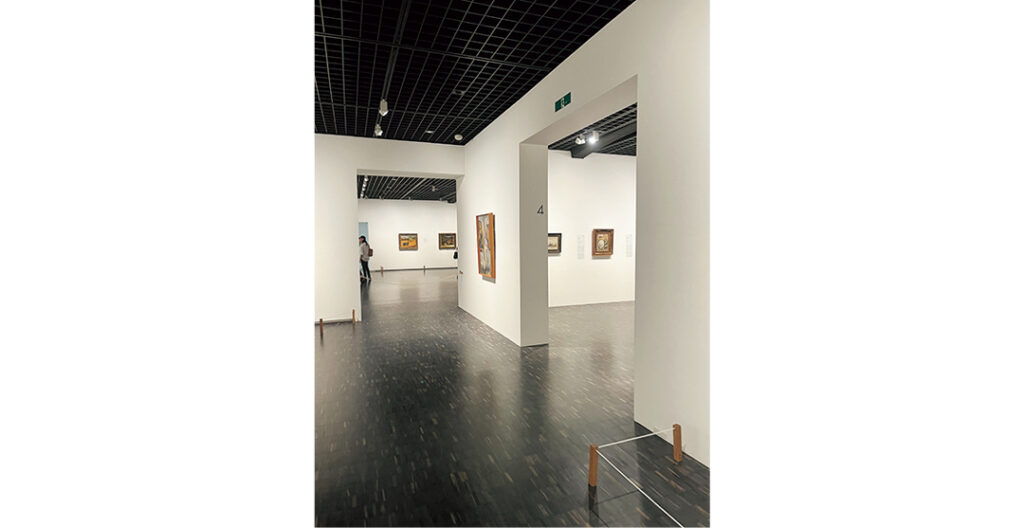 大学生の空きコマの過ごし方（しおりさん・大学院1年）