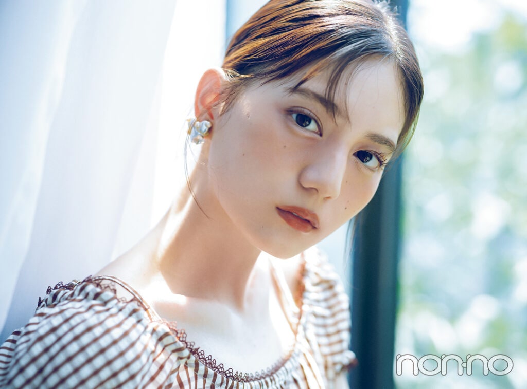 小坂菜緒のモカムースメイク