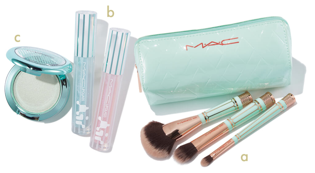 a マック オブ オール トレード ブラシ キット￥12100 b リップガラス エアー（右）フローズン・
（左）ヒント オブ ミント（各）￥3740 c バウンス＆グリーム ハイライター インベストミント￥5170