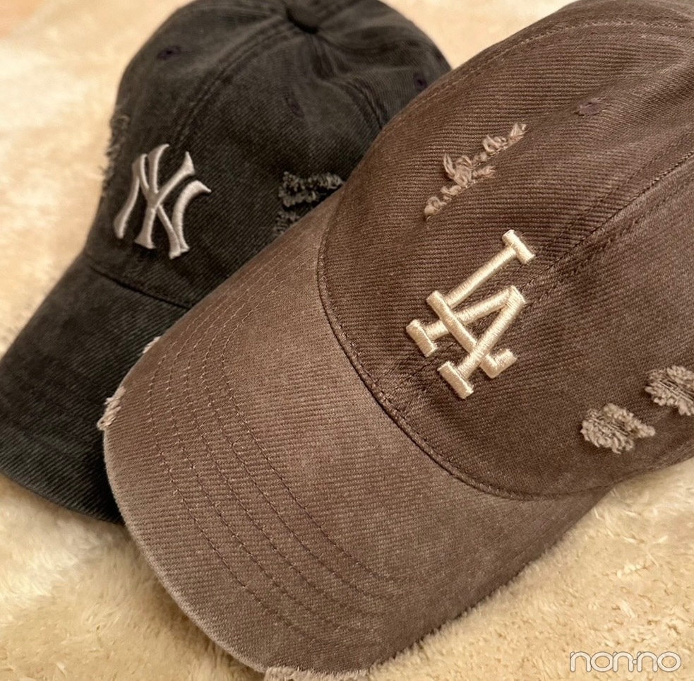 黒と茶色のキャップ