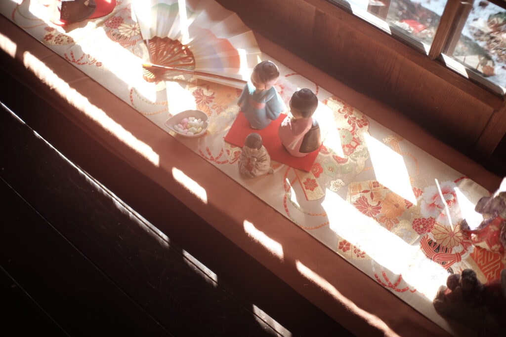 ひな祭り前だったので、ひな人形がたくさん飾られていました!