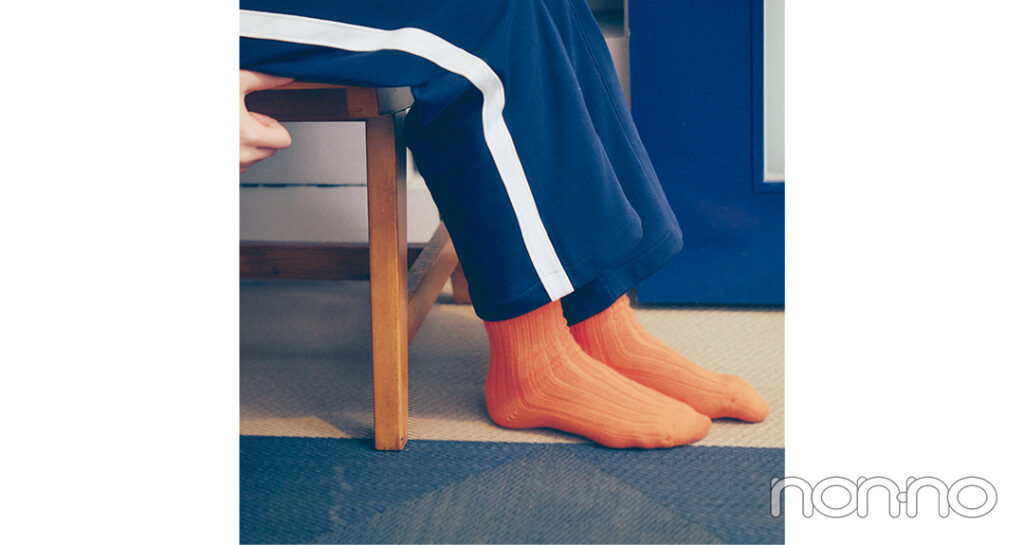 アクセントになるカラーソックス