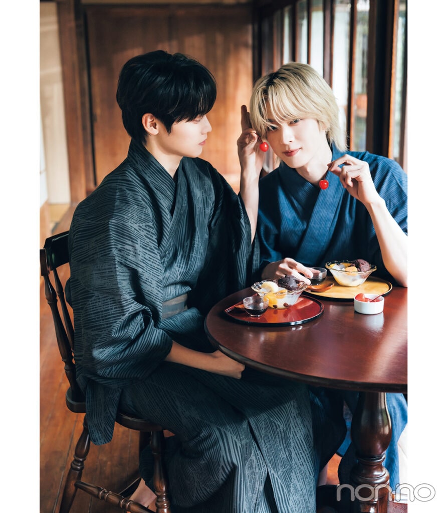 佐野雄大さんと木村柾哉さんのINIと夕涼みモデルカット5-3