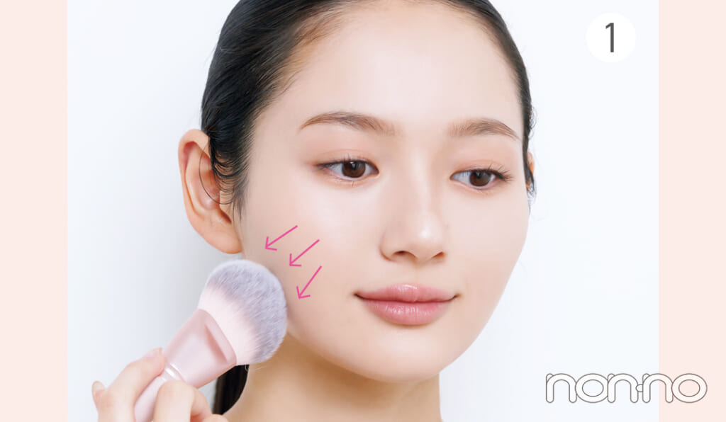 加藤栞の“多幸感肌 ”のつくり方アイテムカット2-16