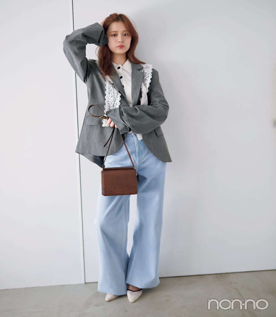 ドレスアップする日のデニムコーデBAUM UND PFERDGARTEN
Light Denim Rinse