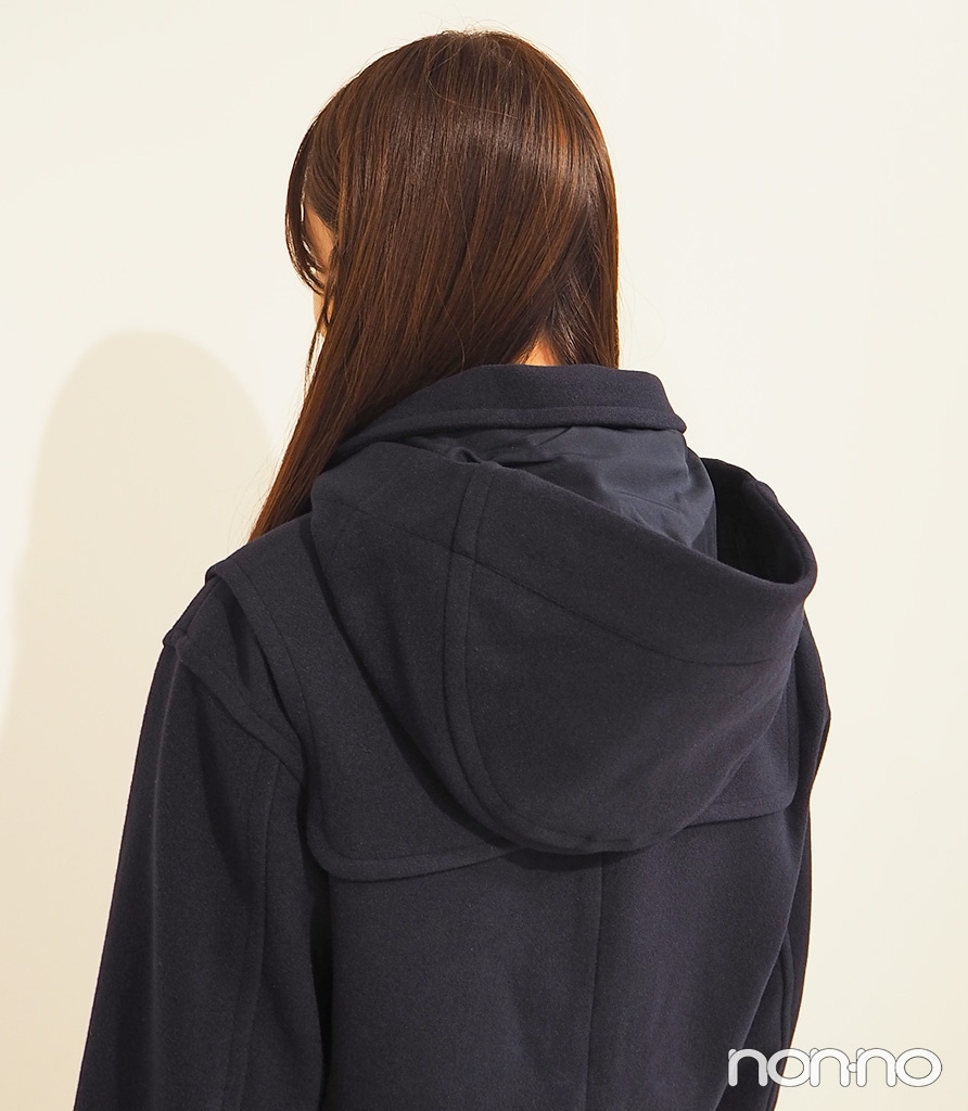 「ダッフルコート by rokh +X」 カラー: 69 NAVY の後ろ姿