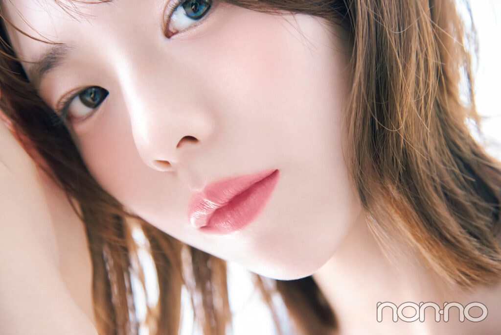 菊地姫奈のブルベに似合うピンクリップ