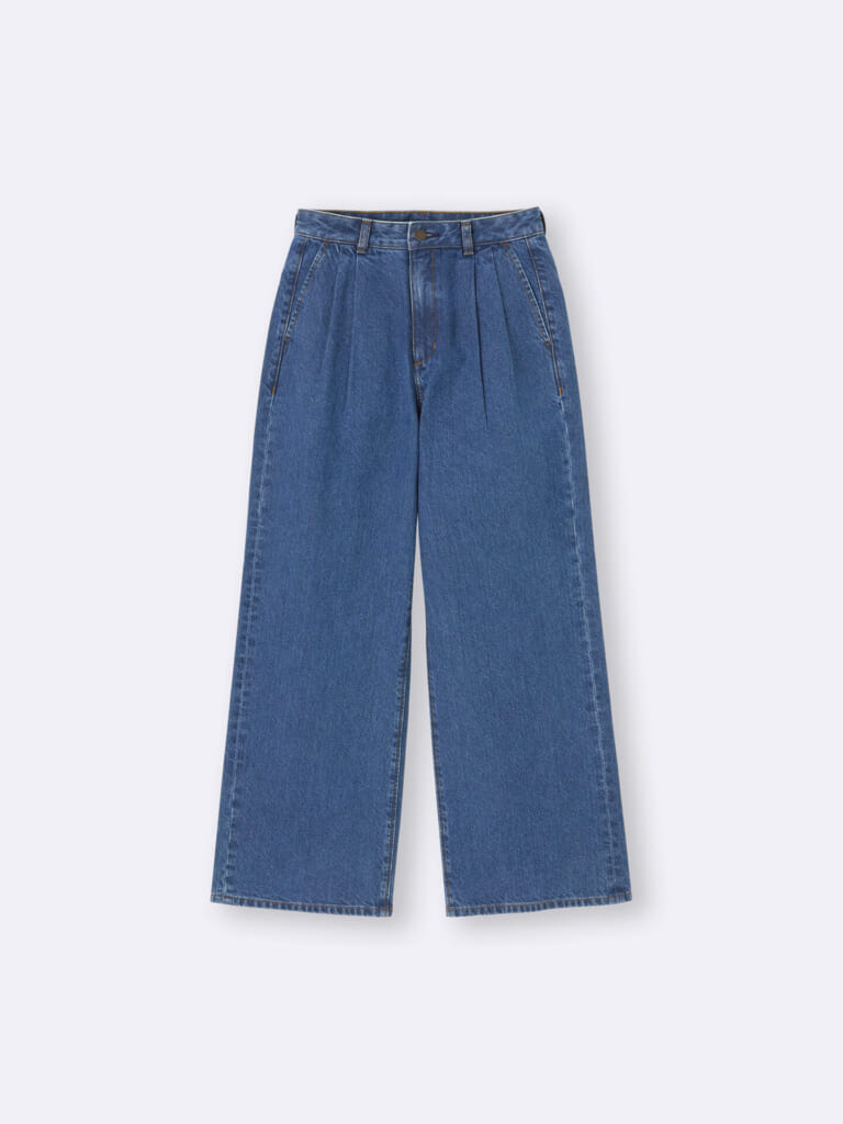 GUのデニムタックトラウザーのブルー