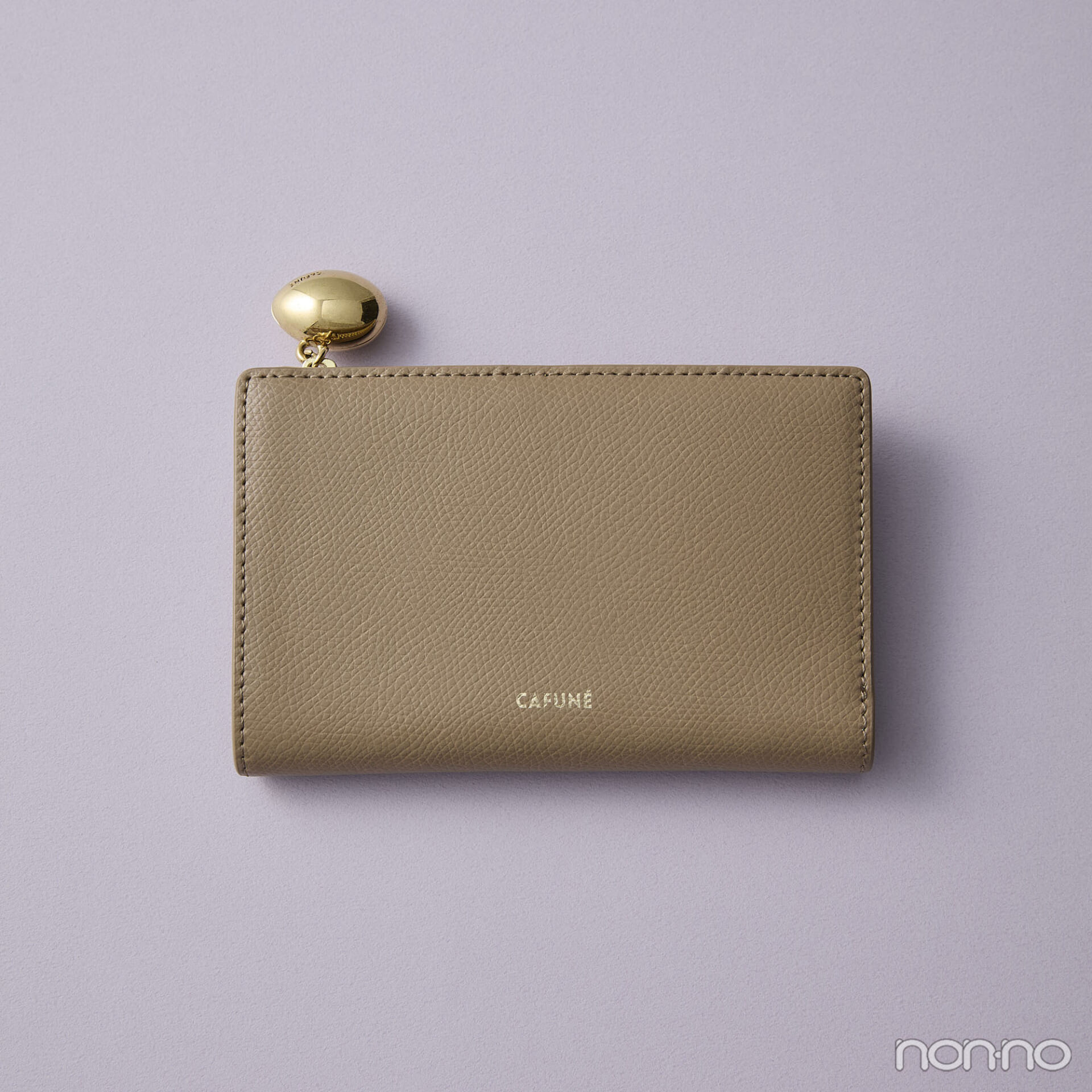 カフネのエッグロングウォレット