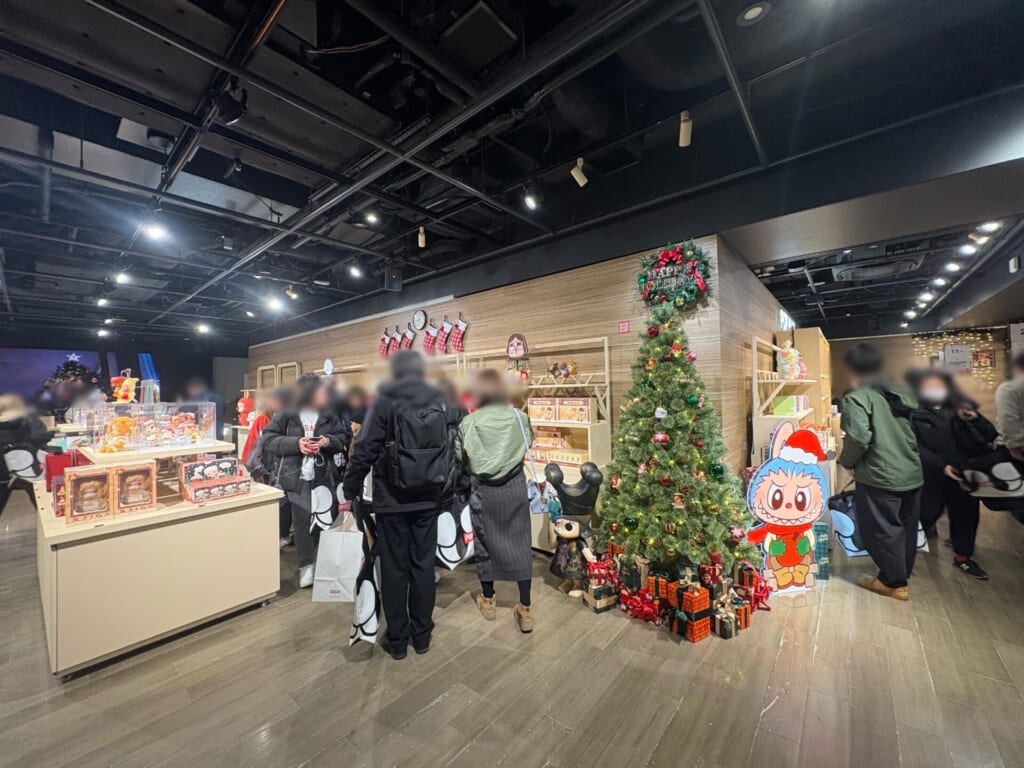 ショップエリア全体