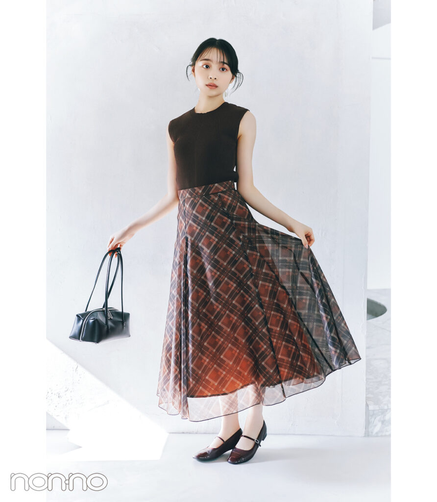 林芽亜里の秋チョコブラウンコーデモデルカット2-4