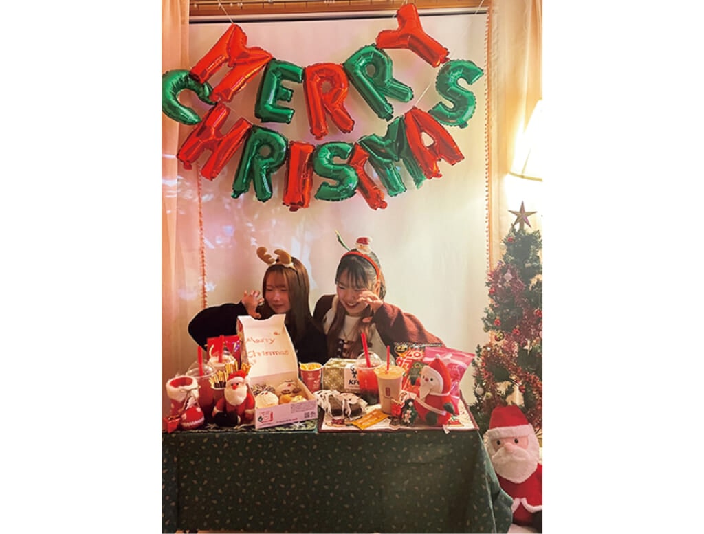 レンタルルームで＂ちょいコス＂クリパ（うしさんさん・大学2年）
