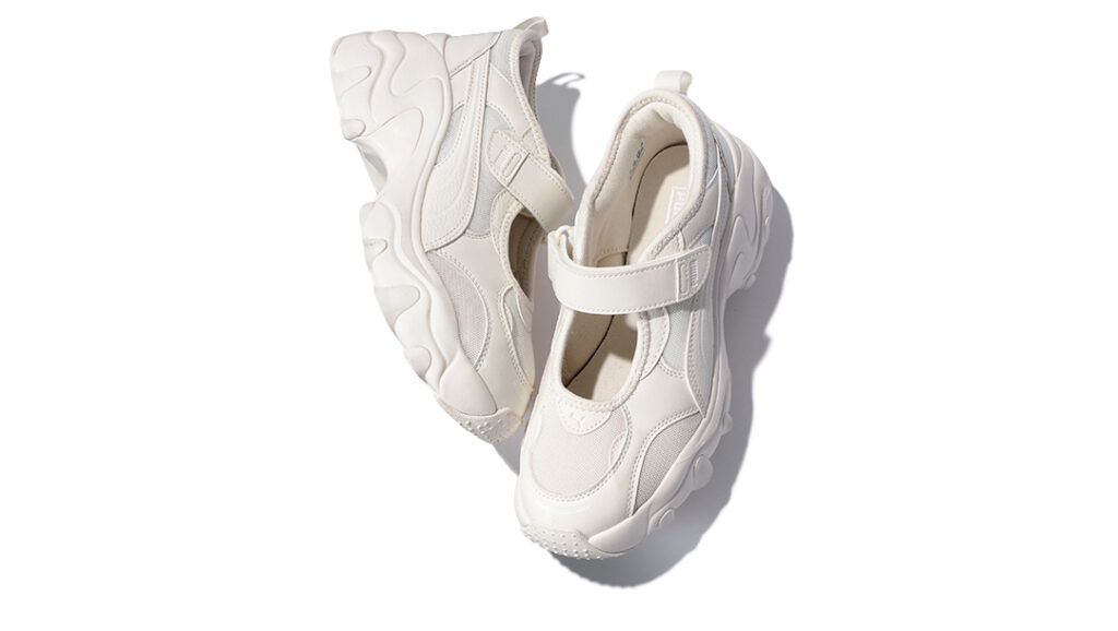 プーマ「パルサー ウェッジ サンダル」