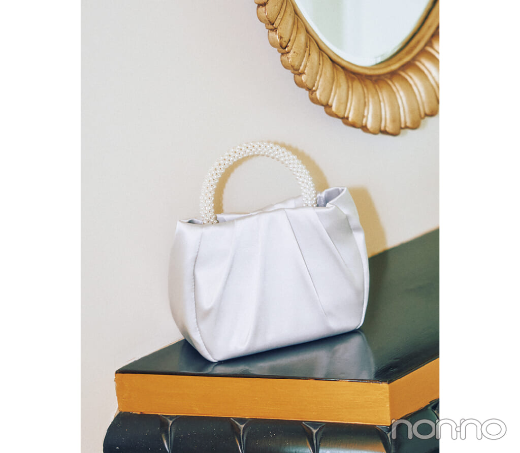 結婚式のバッグはミニサイズ。ファーやアニマル柄結婚式の