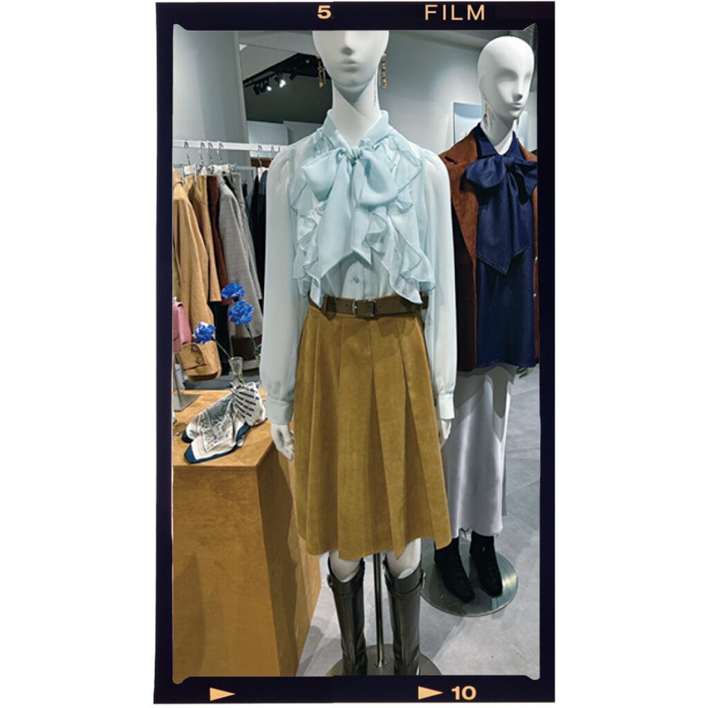 MERCURYDUOのスウェードアイテム