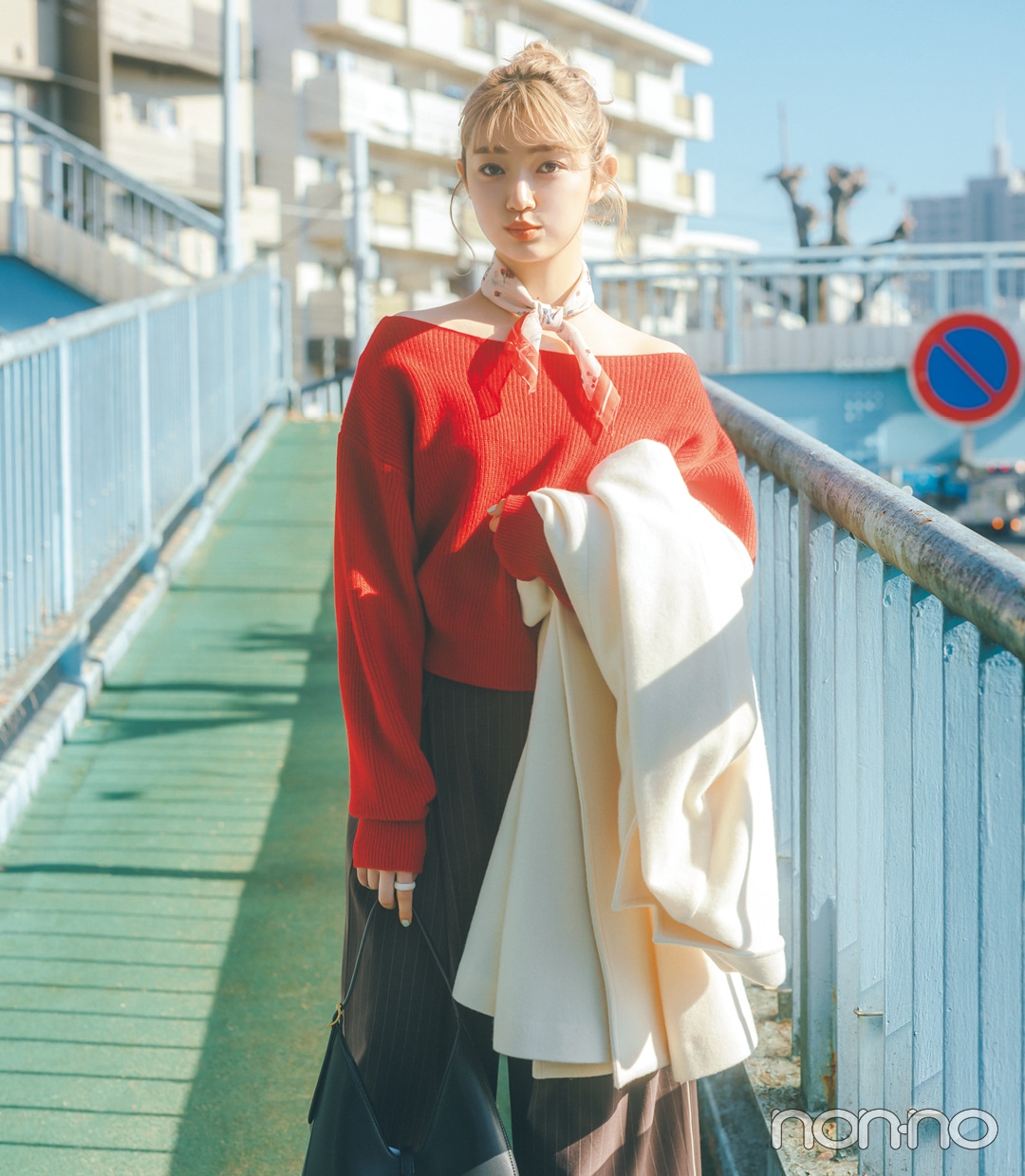 小宮山莉渚の冬服を使った春スイッチコーデ4-1