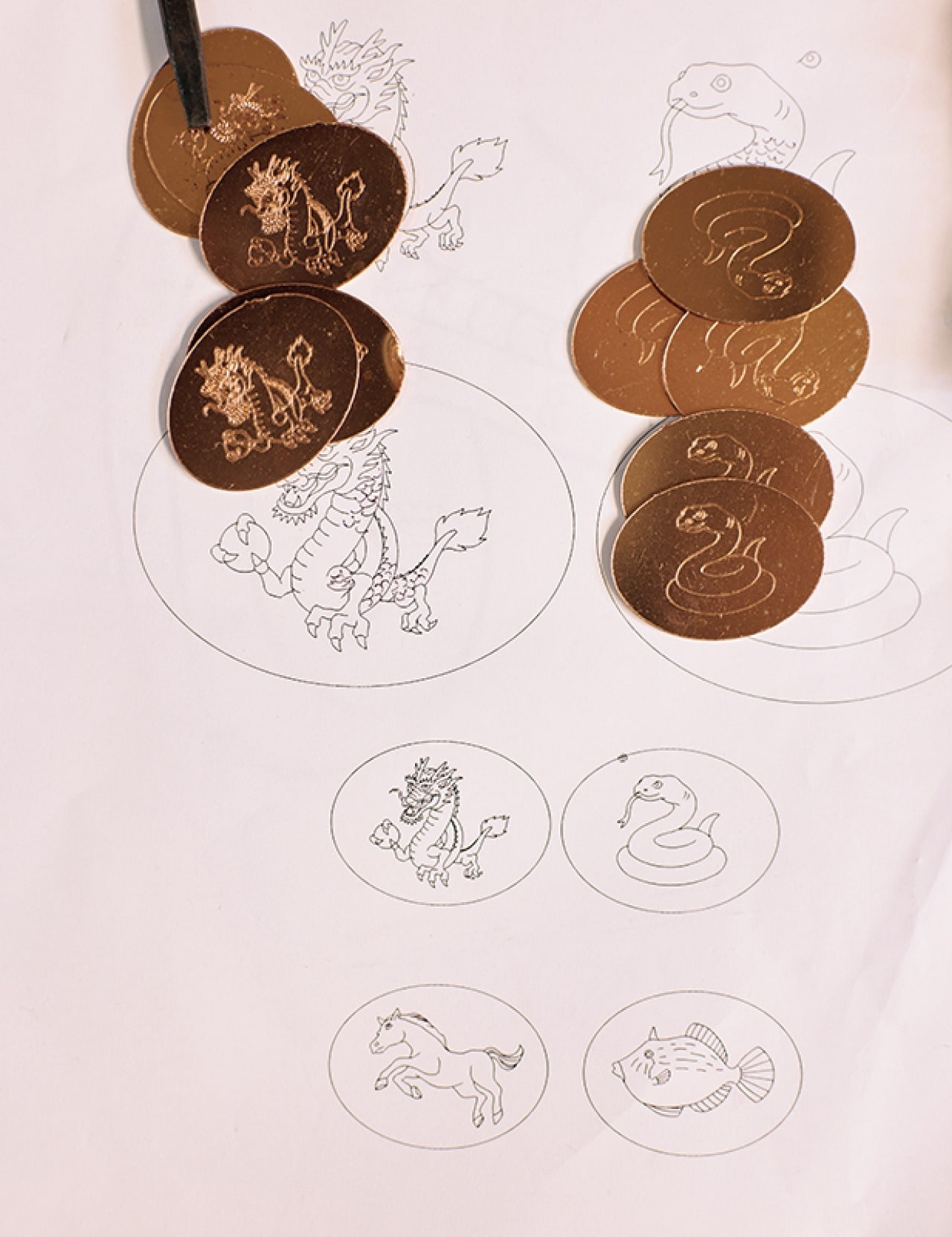 『nanako』の干支ピンズの下絵