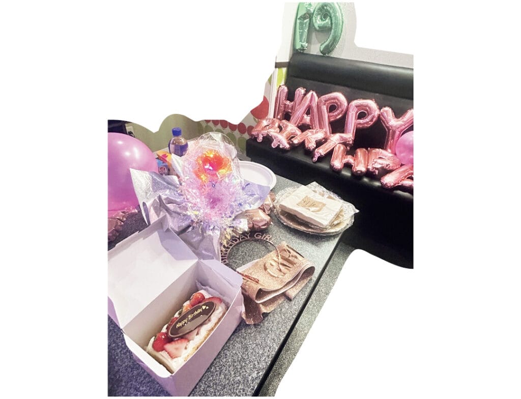 カラオケに風船を持ち込み（みおさん・大学1年）