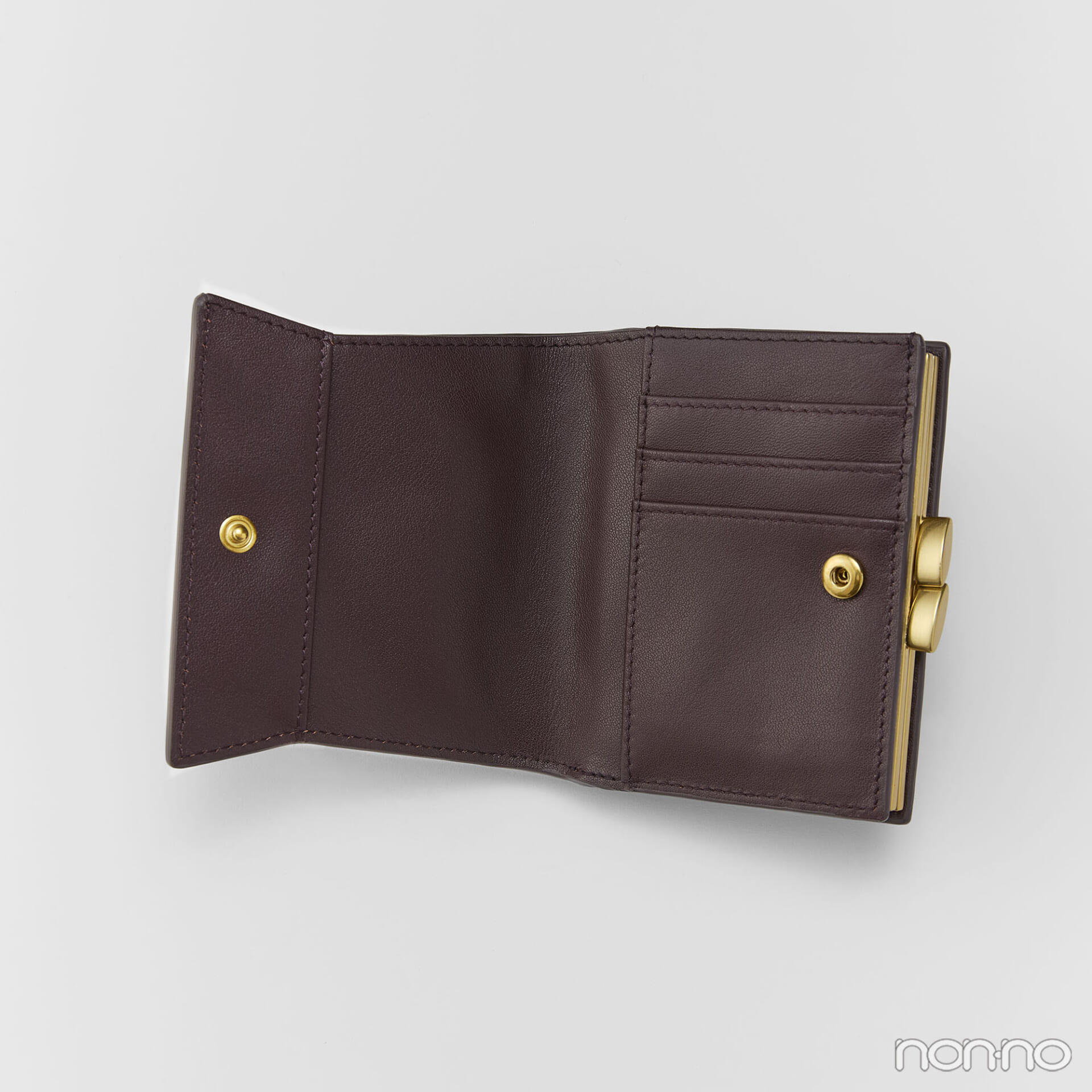 トーヴのPETAL WALLETの中身