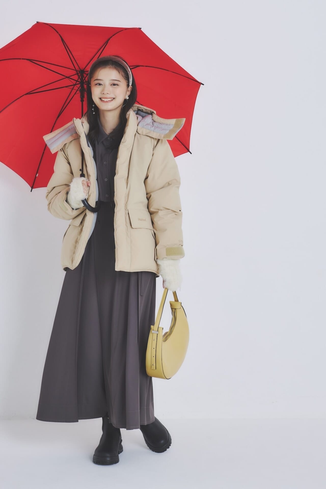 ダウンジャケット×シャツワンピのコーデ