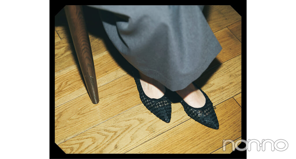 ビストロ女子会の日におすすめのとんがりトウパンプス