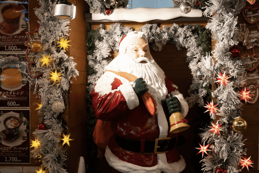 東京スカイツリータウン クリスマスマーケット サンタクロースの置物