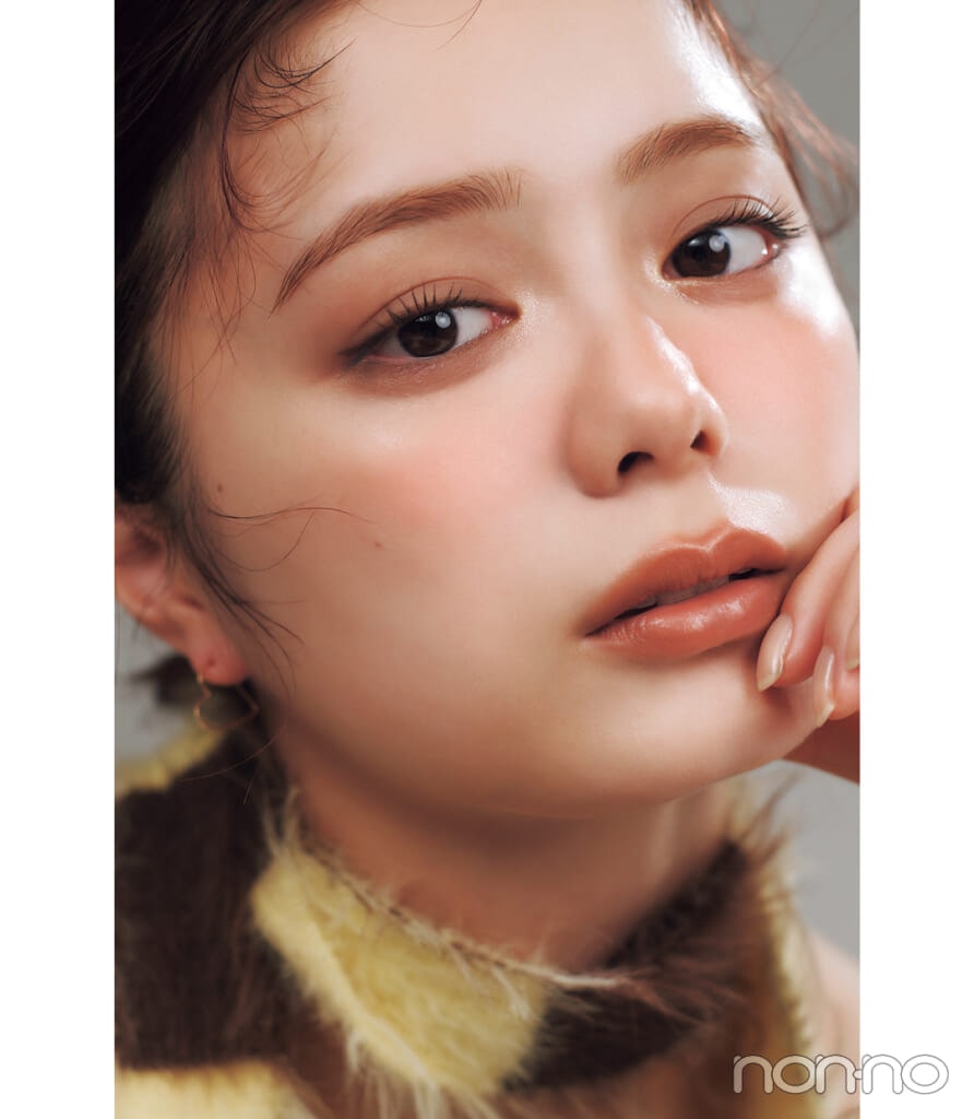 紺野彩夏の秋のブラウングレージュメイクのやり方